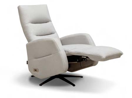 Louis relax armchair.